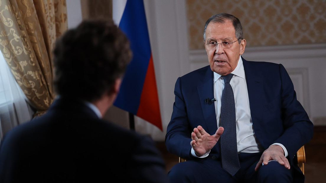 Lavrov a Carlson: "Nuestra posición es legítima, 'no a la OTAN' a nuestra puerta" (VIDEO)