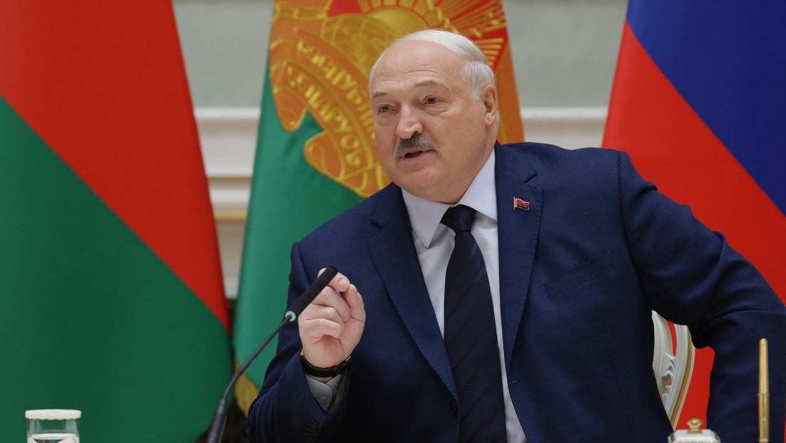 Lukashenko: Bielorrusia tiene más de una docena de cabezas nucleares