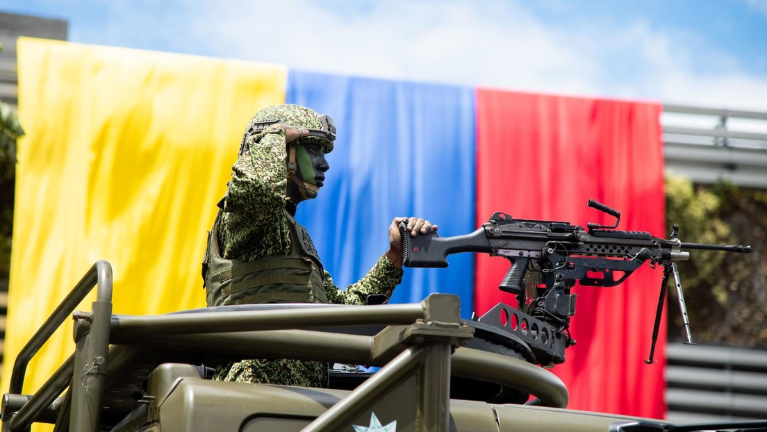 Revelan en Colombia una trama de venta de armas del Ejército a grupos irregulares