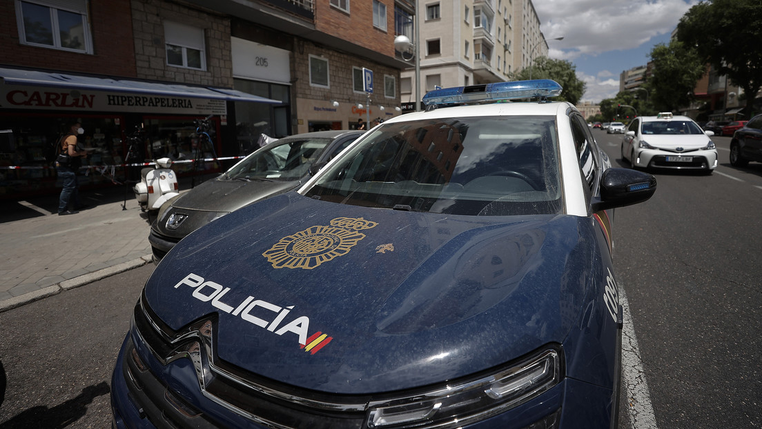 Un hombre mata a su mujer con un cuchillo y después intenta suicidarse