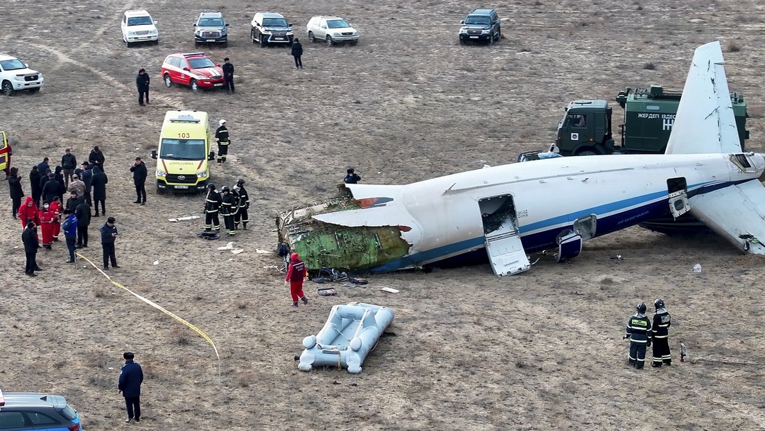 Se desploma un avión de pasajeros en Kazajistán, MINUTO A MINUTO