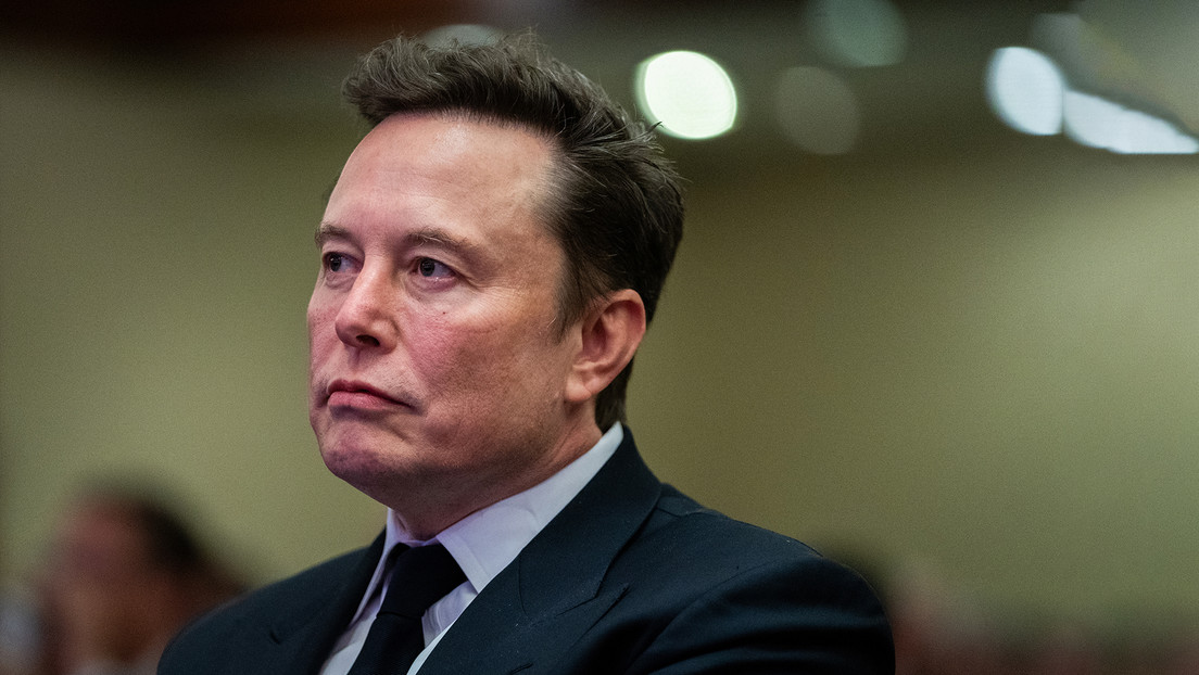 Acusan a Musk de silenciar a críticos de su postura sobre la agenda migratoria