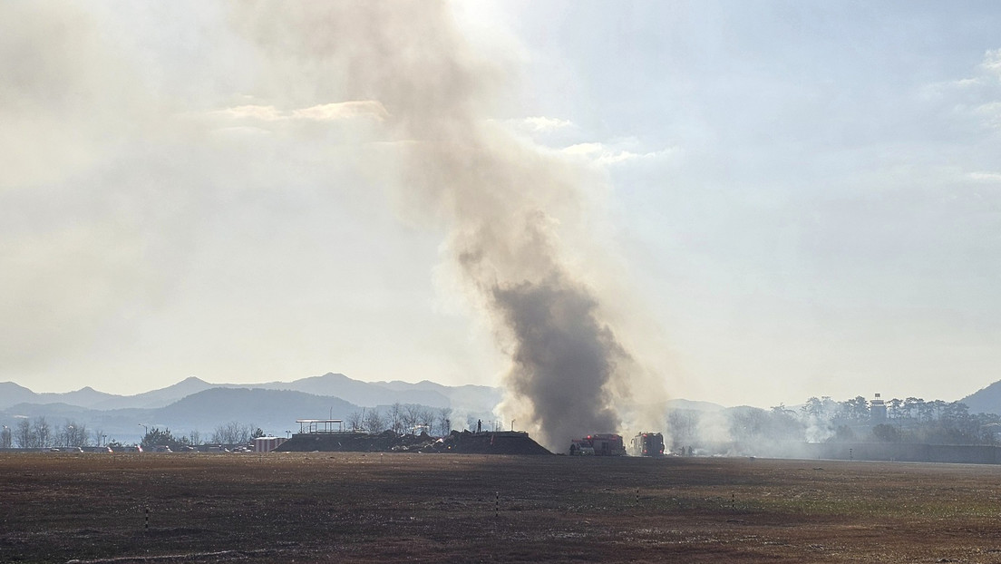 Primeras imágenes del avión de pasajeros accidentado en Corea del Sur