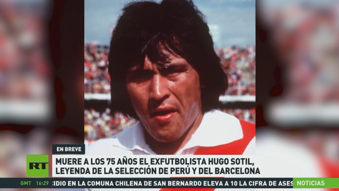 Muere a los 75 años el exfutbolista Hugo Sotil, leyenda de la selección de Perú y del Barcelona