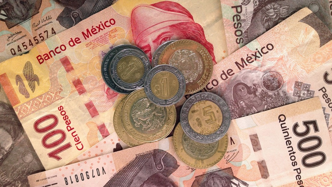 El peso mexicano sufre en 2024 su mayor devaluación en 16 años