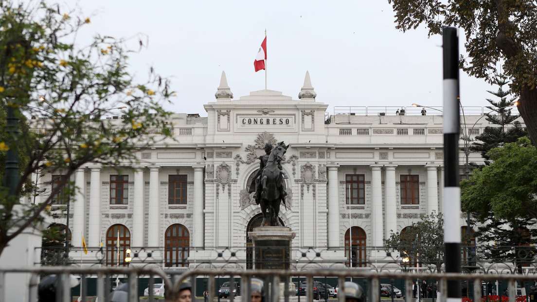 Fiscalía de Perú interviene oficinas del Congreso por presunta red de prostitución