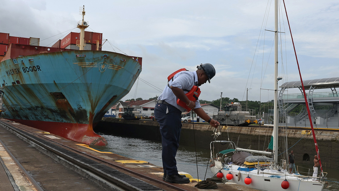 Trump dice que el control del "canal de Panamá está en discusión ahora mismo"