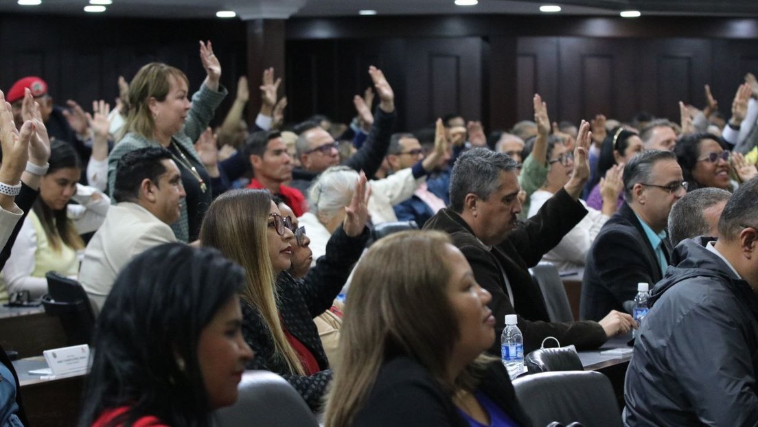 Parlamento venezolano declara 'persona non grata' a varios expresidentes que apoyan a Edmundo González