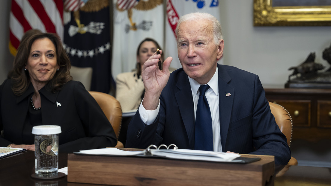 "¡Vicepresidenta, abra fuego!": la inesperada broma de Biden al hablar de los incendios de California