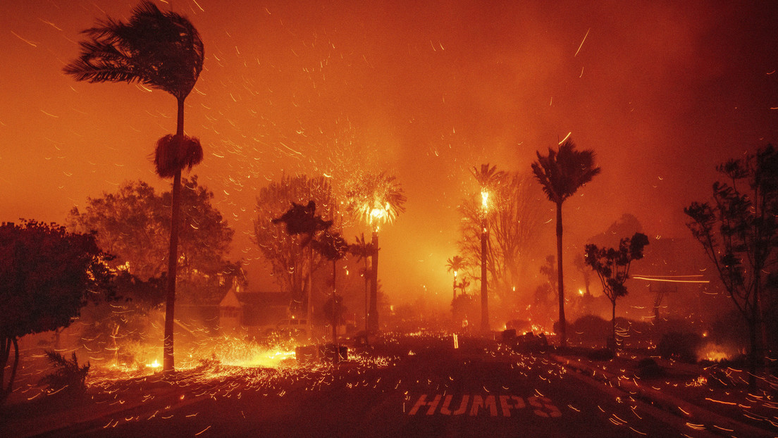 Por qué el incendio de California se propagó tan rápidamente