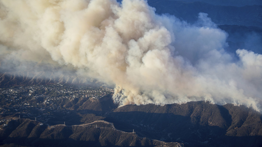 VIDEO: Impactantes 'timelapse' muestran cómo se desató el infierno en Los Ángeles