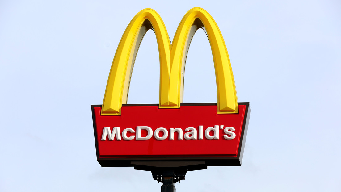 Demandan a McDonald’s en EE.UU. por ofrecer becas para estudiantes latinos