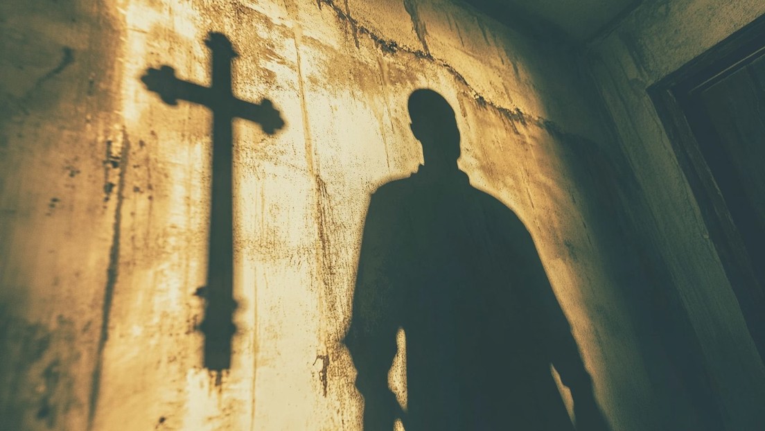 Condenan a un pastor que abusó de una mujer durante un exorcismo en Colombia