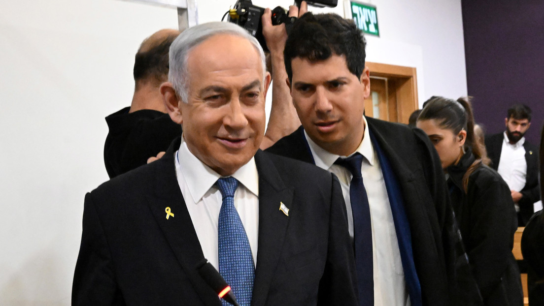 Israel avisa que el alto el fuego no empezará mientras no reciba lista de rehenes