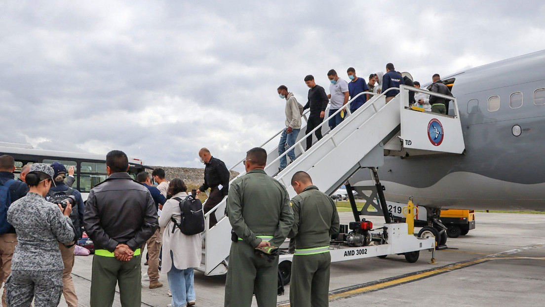 Llega a Colombia un tercer avión con deportados de EE.UU.