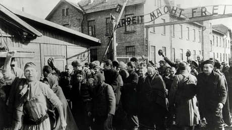 Hornos crematorios, experimentos con mujeres: Lo que vieron los liberadores de Auschwitz