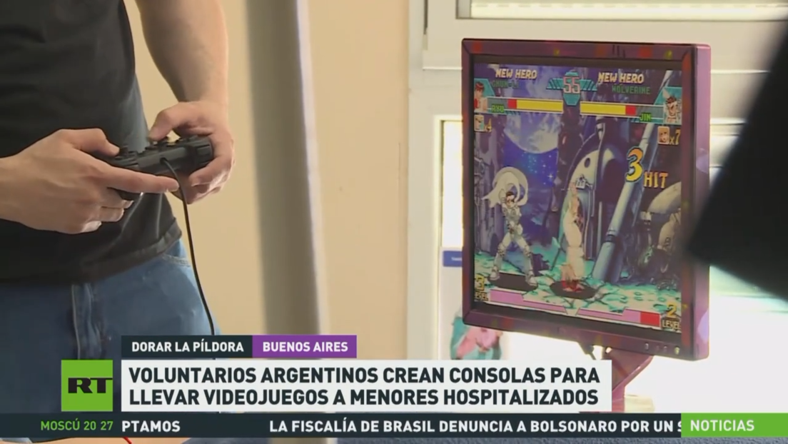 Voluntarios argentinos crean consolas especiales de videojuegos para ayudar a niños en hospitales