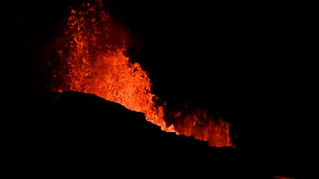 Así brota la furia de la Tierra: alucinantes fuentes de lava del volcán Kilauea en Hawái (VIDEOS)