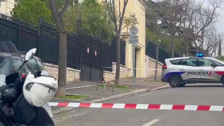 Político francés: La rusofobia a nivel estatal incita a realizar acciones violentas