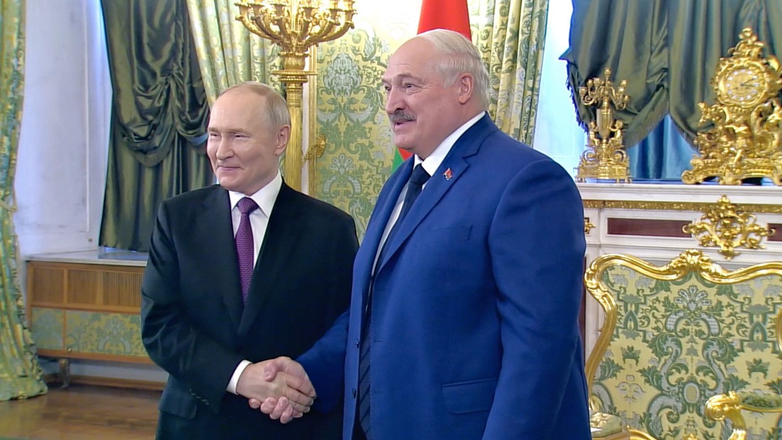 "Ejemplo" para otras naciones: Putin recibe a Lukashenko en el Kremlin