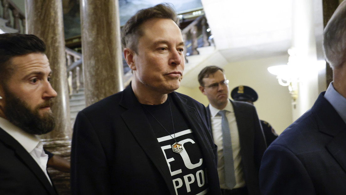 Musk denuncia la existencia de "computadoras de dinero mágico" en el Gobierno de EE.UU.