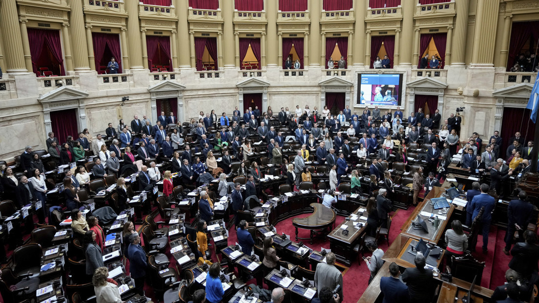 La Cámara de Diputados de Argentina aprueba que Milei tome nueva deuda con el FMI