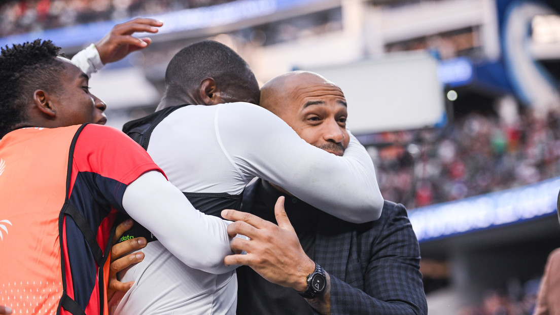 VIDEO: Panamá marca gol y su delirante y eufórica celebración incluye a Thierry Henry