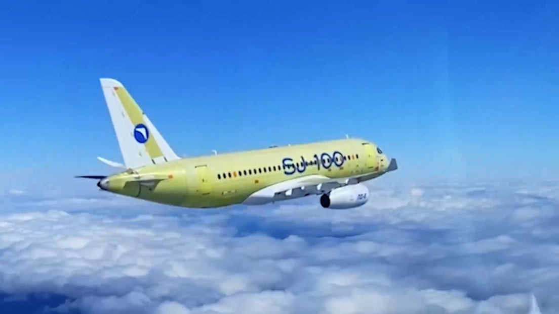 Despega la sustitución de importaciones: El SJ-100 totalmente ruso hace su vuelo inaugural (VIDEOS)
