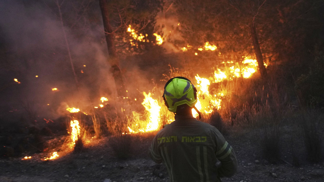 VIDEO: "El mayor incendio en la historia de Israel" asola las afueras de Jerusalén