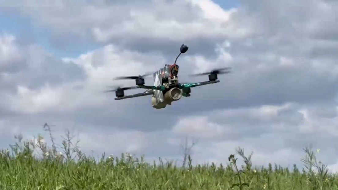 Precisión destructiva: drones rusos cazan múltiples objetivos ucranianos
