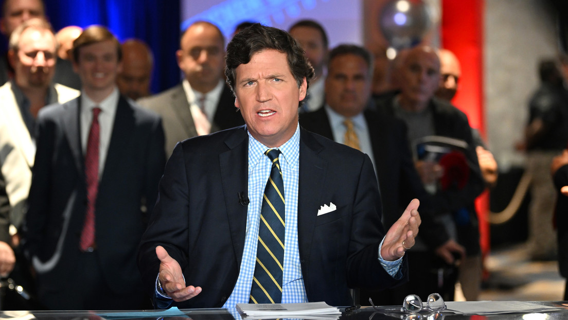 Tucker Carlson expone cómo los estadounidenses se creen la propaganda sobre Ucrania