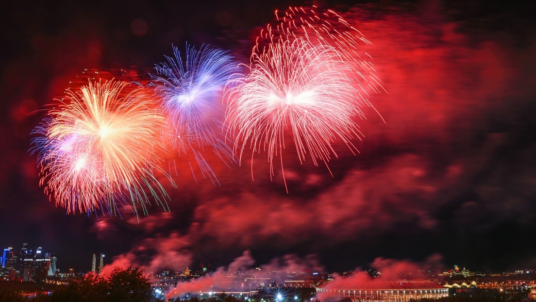 VIDEO: Moscú culmina la celebración del Día de la Victoria con espectáculo de fuegos artificiales
