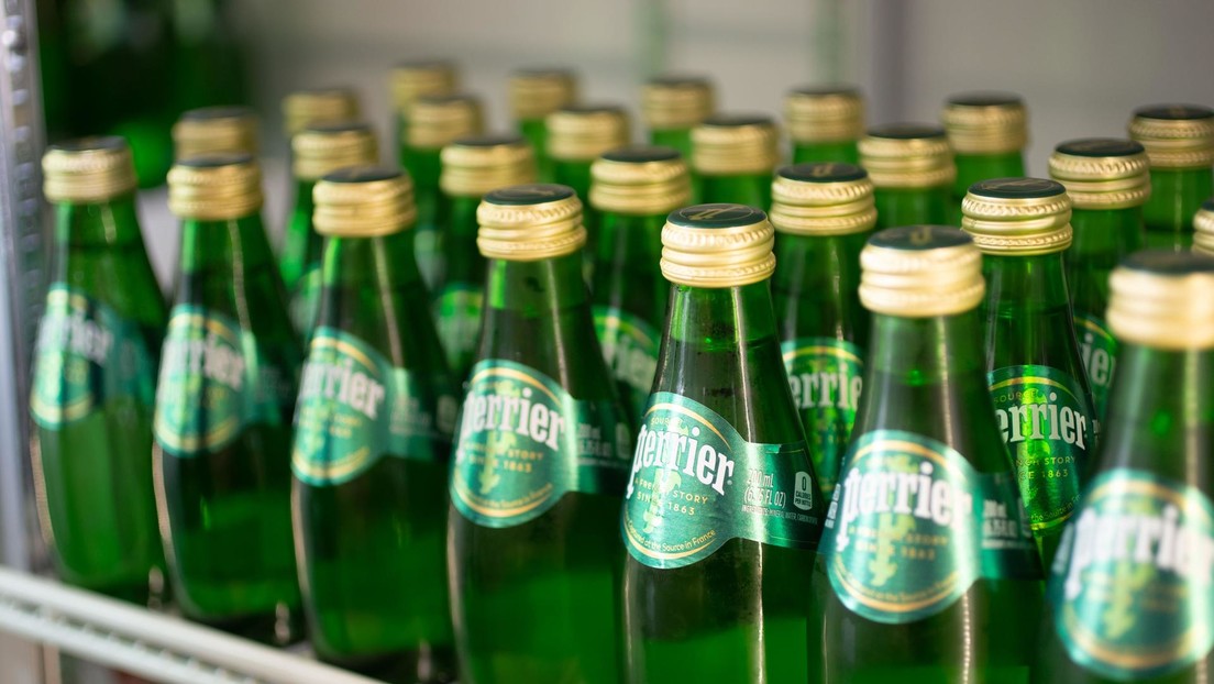 Revelan que el Gobierno francés encubrió escándalo de agua de Nestlé