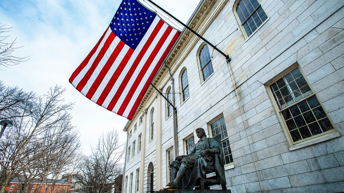 Harvard demanda a la Administración Trump