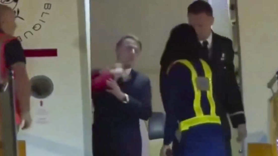 Revelan lo que dijo la esposa de Macron instantes después de abofetearlo ante las cámaras