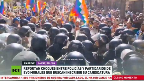 Reportan choques entre policías y seguidores de Evo Morales que buscan inscribir su candidatura
