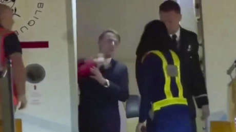 Revelan lo que dijo la esposa de Macron instantes después de abofetearlo ante las cámaras