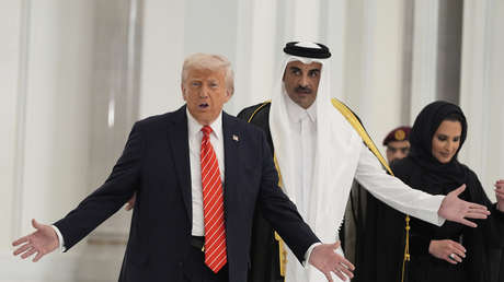 Trump se queja del tamaño del 'palacio volador' donado por Qatar