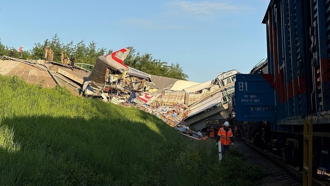 Califican de ataques terroristas la voladura de 2 puentes ferroviarios en Rusia