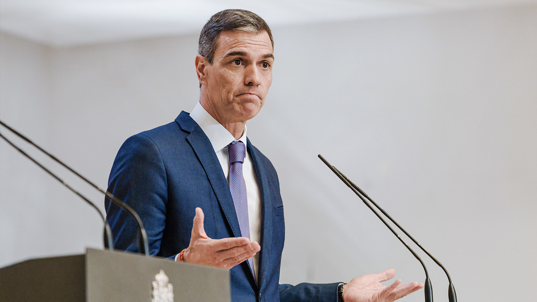 Una exmilitante, un comisionista y un  vertedero televisivo : otro escándalo asedia a Pedro Sánchez