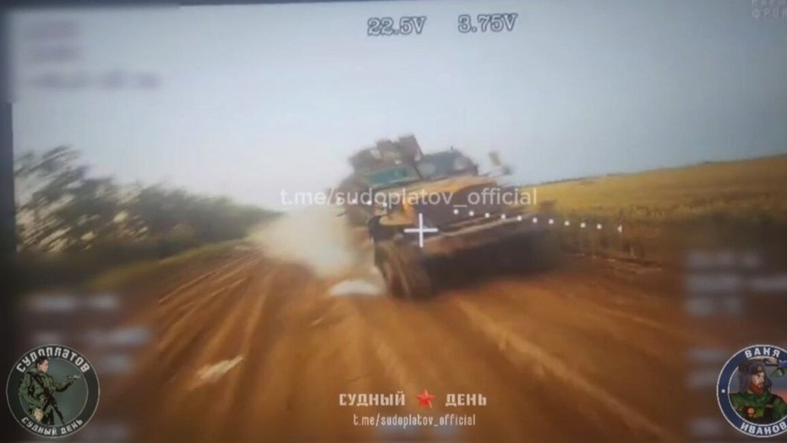 VIDEO: Drones rusos revientan un blindado ucraniano MaxxPro