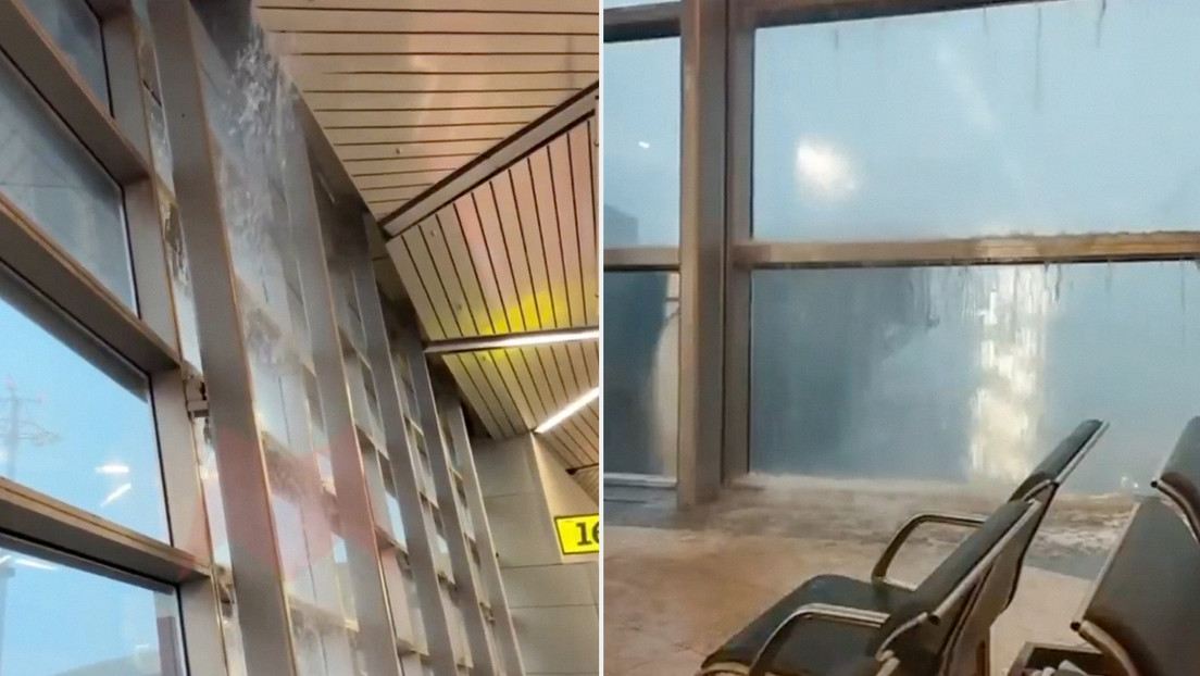 VIDEO: Fuertes lluvias inundan y paralizan un aeropuerto de Moscú