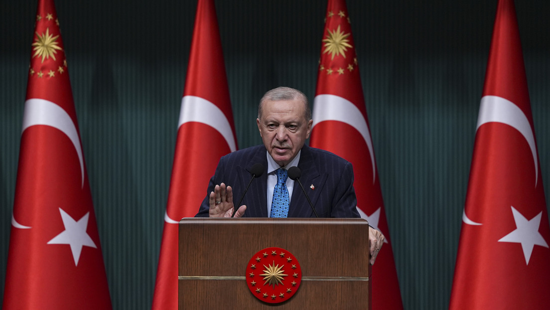 Erdogan afirma que las acciones de Netanyahu "intentan arrastrar al mundo hacia el desastre"