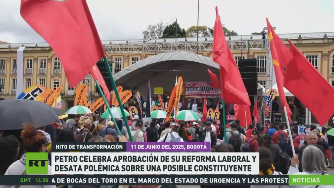 Petro celebra aprobación de su reforma laboral y desata polémica sobre una posible constituyente