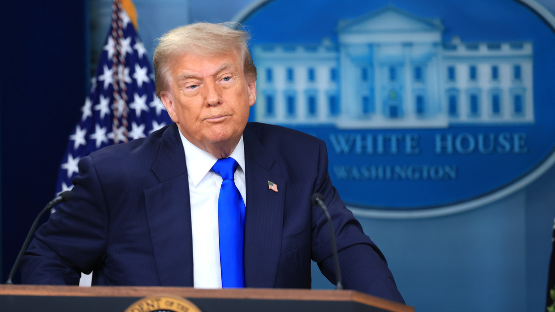 Trump dice que salvó personalmente al ayatolá Jameneí de "una muerte humillante"