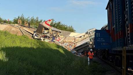 Califican de ataques terroristas la voladura de 2 puentes ferroviarios en Rusia