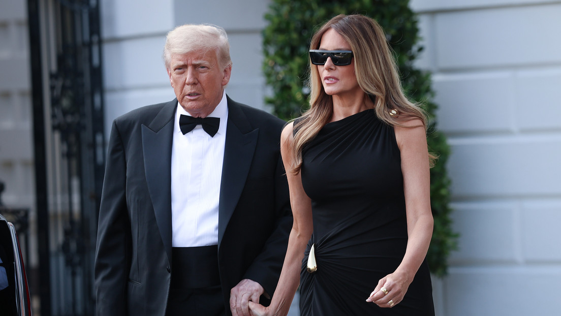 "Melania tiene que irse": firman petición para exigir la deportación de la esposa de Trump