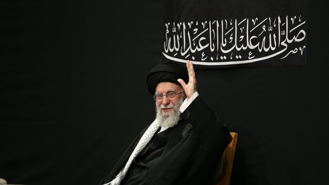 El líder religioso de Irán aparece en público tras el conflicto con Israel y EE.UU. (FOTOS, VIDEO)