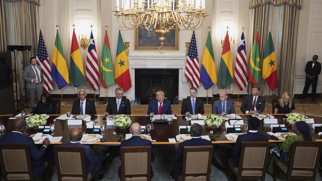 Trump interrumpe a líder africano: "Si pudiera decir su nombre y su país, sería genial"