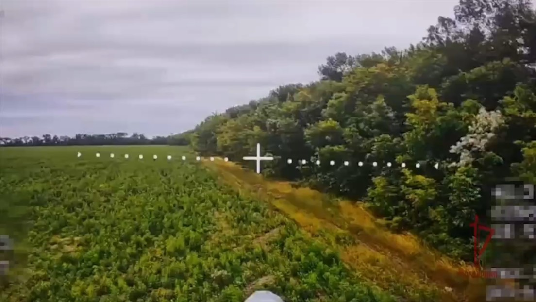 VIDEO: Dron FPV ruso convierte en chatarra un obús de las fuerzas ucranianas